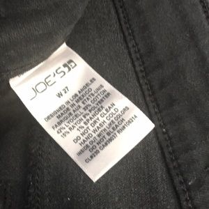 Black joes jeans 27 silver accent zipper on both pockets. Great condition